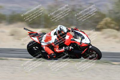 media/Dec-01-2025-Moto Forza (Mon) [[2daa91e15f]]/2-Intermediate Group/Session 3 (Turn 7 Inside Pans)/